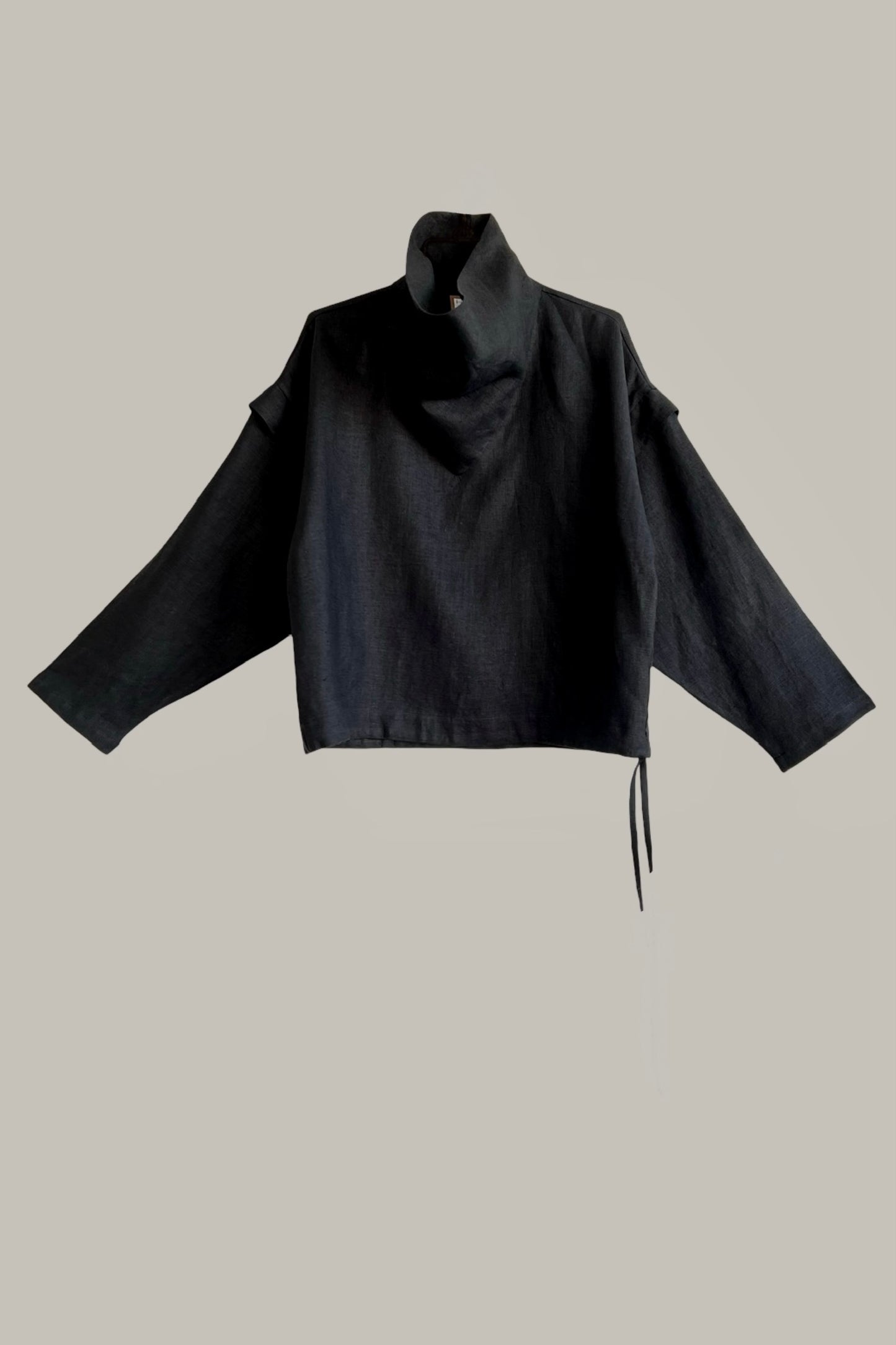 Ninja Pullover Linen in Graphite