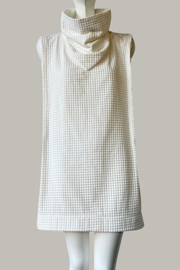Ninja Shift Dress in Fresh White Embroidered Cotton Dot