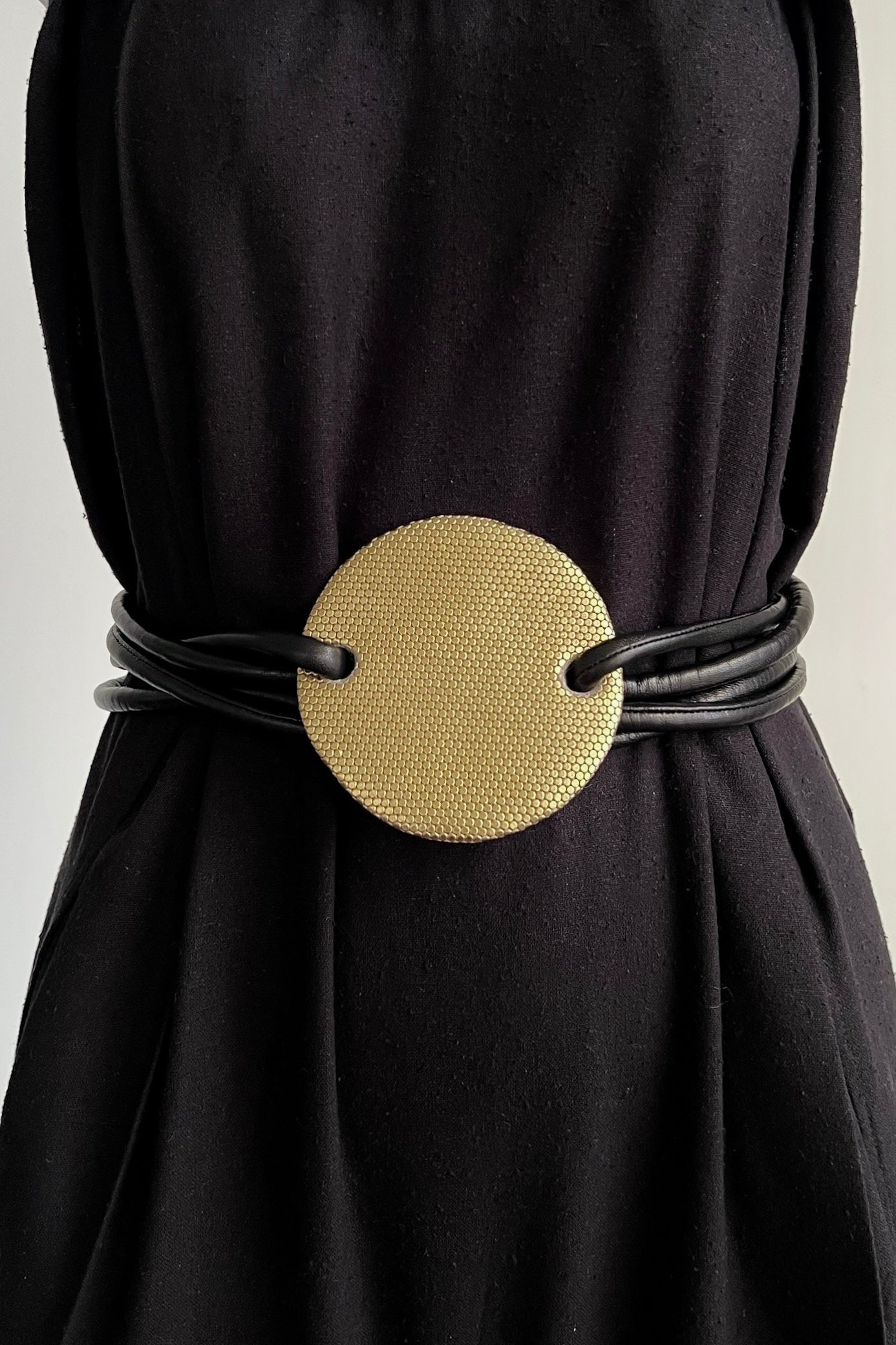 Infinite Full Moon Leather Belt in Silvery Pewter
