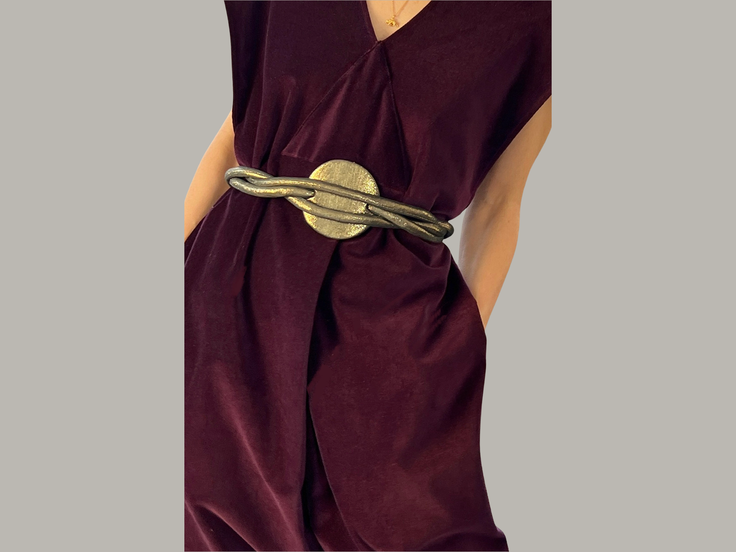 Infinite Full Moon Belt in Black Gold Moondust