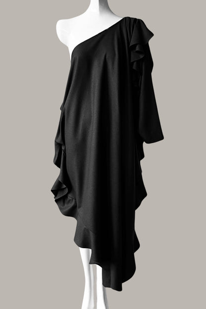 The Queen’s Kaftan with Quilted Trapunto Raw Silk in Black Kohl