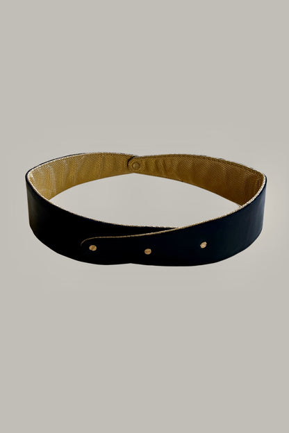 Reversible Crescent Belt in Gold Armour & Black Leather