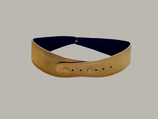 Reversible Crescent Belt in Gold Armour & Black Leather